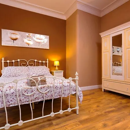 Stylish Near Royal Mile Apartment *