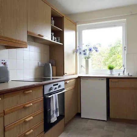 Sunny 3 Bed In Central With Free Parking Apartamento