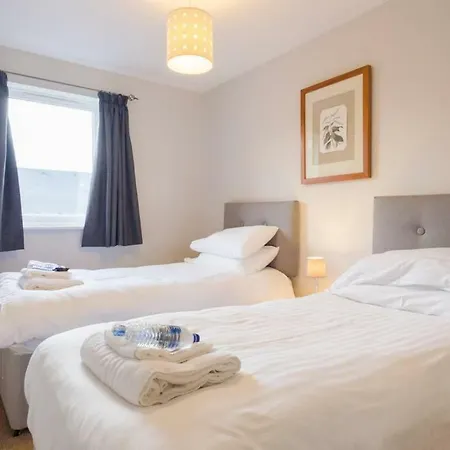 Modern 2 Bed 15 Minute Walk To Princes St *