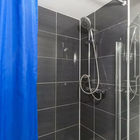 Cosy Sleeps 4, Free Parking * Edinburgh
