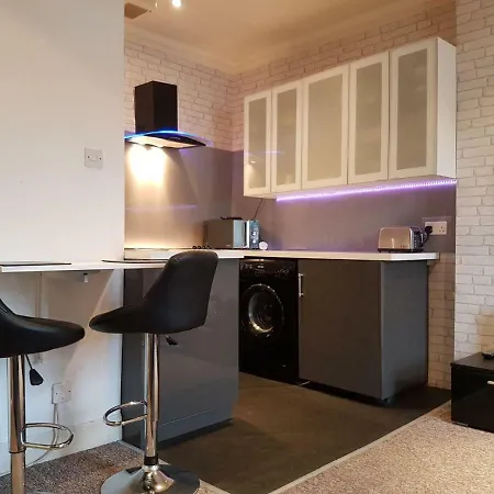 Modern Broughton Apartment - Walk To New Town, City Centre And St James Quarter * إدنبرة