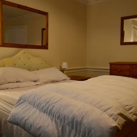 1 Bedroom Sleeps 2