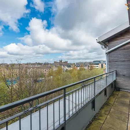 Northcote Penthouse *