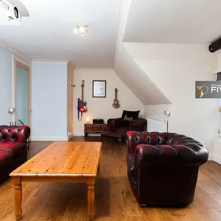 Daire Beautiful With Free Parking
