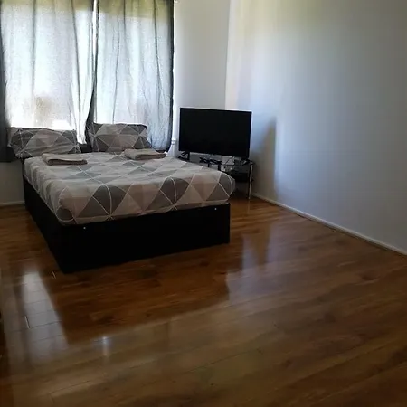 Flat On Hawkhill