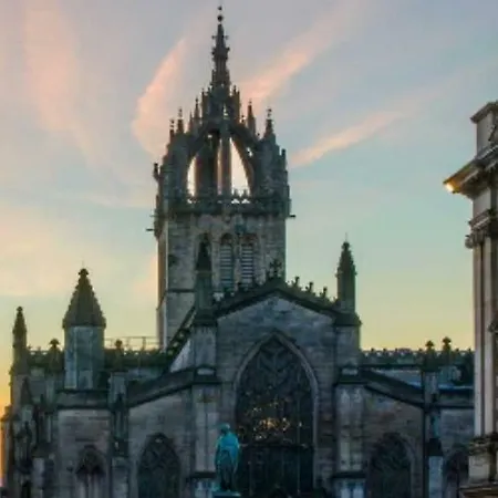 Stunning Royal Mile 1bed Apt Appartamento Edimburgo