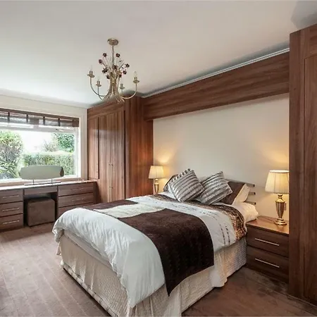 بيت ضيافة Hillhouse