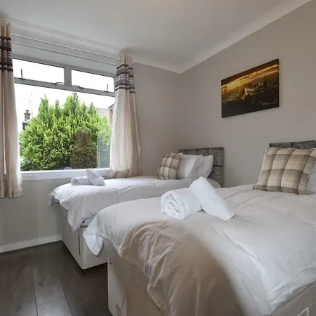 Sighthill 3 Bedrooms With Private Garden *