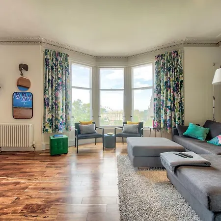 Apartamento Modern Flat With Fantastic Views By The Royal Mile Edimburgo