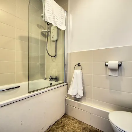 Old Town 2 Bed Apartment, Amazing Castle Views Appartamento Edimburgo