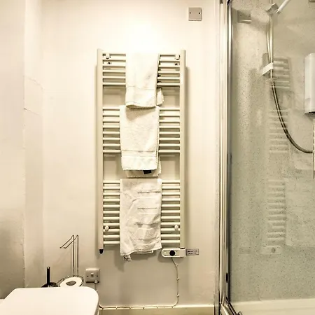 Stunning Castle View * Edinburg