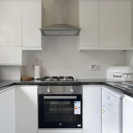 Fantastic Flat In The Vibrant Shore Area Appartement Édimbourg