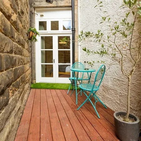 Apartment Rothesay Place *
