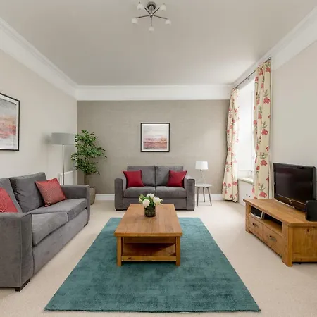 Rothesay Place Apartment *