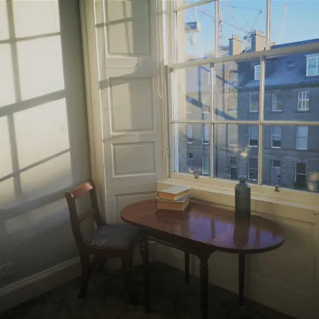 Heritage - York Place *