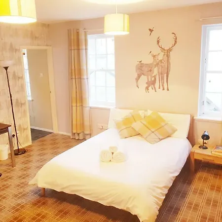 Apartment Central Studio Flat With View To The Castle Edinburgh