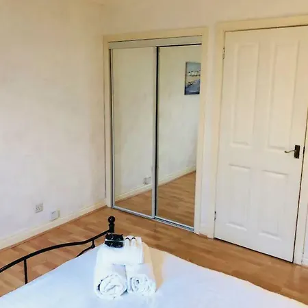 Apartamento Lovely Leafy With Free Parking Edimburgo