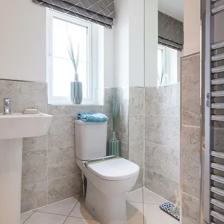 Showhouse *
