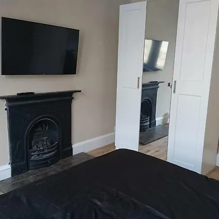 Murrayfield Spacious 2-bedroom * Edinburgh