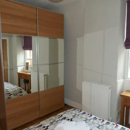 Apartment St Mary's Street,