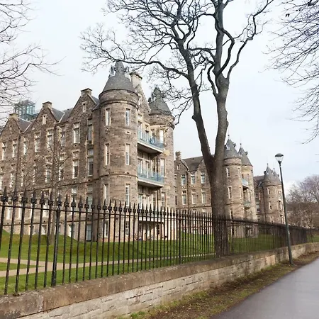 Appartamento 2 Bed At Quartermile