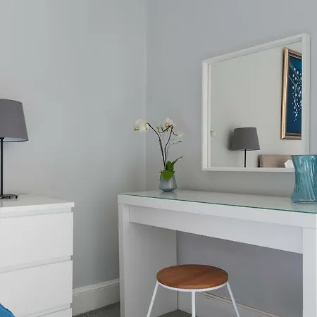 Spacious Leith Apartment, 5 Minutes From City Centre 公寓 *