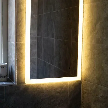 Holyrood Park Centre Διαμέρισμα *