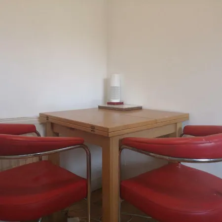 Canongate Patio 公寓