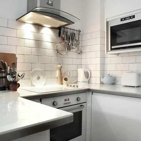 5 Star Beautiful & Vintage, Spacious In Chic Location! * Εδιμβούργο