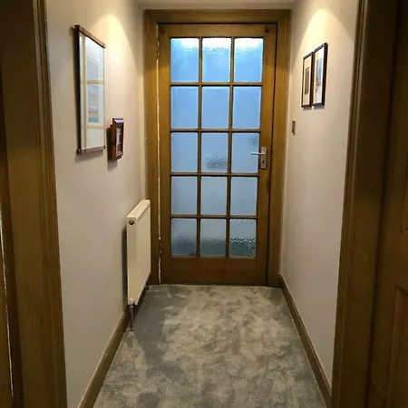 Murrayfield Maindoor Flat, Apartment *