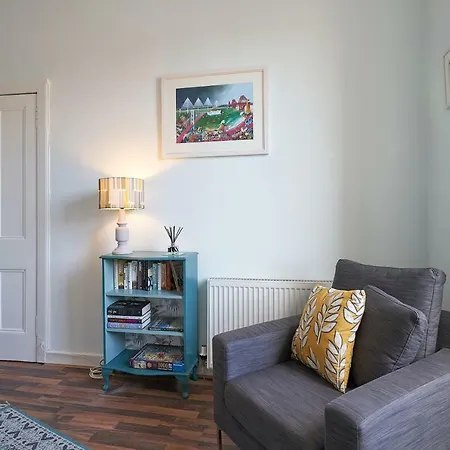 Cozy Couple's Retreat Near Murrayfield And Haymarket Appartamento