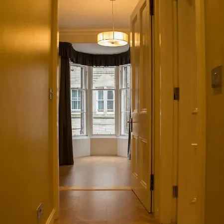 Apartment 27/4 B Cockburn Street