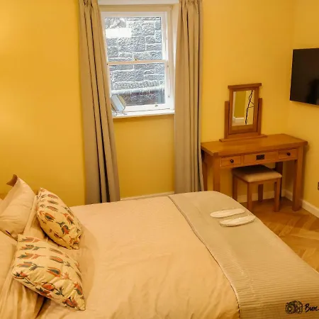 Apartment 27/4 B Cockburn Street Edinburgh