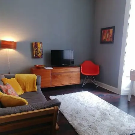 Trendy Leith Walk Apartment Edinburgh
