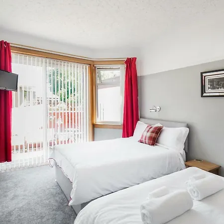 Wee White House B&B