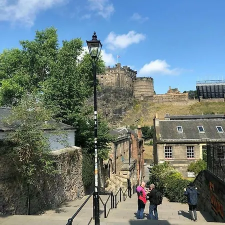 Luxury, Quiet, City Center Edinburgh