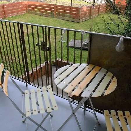 Clermiston Hill Apartment *