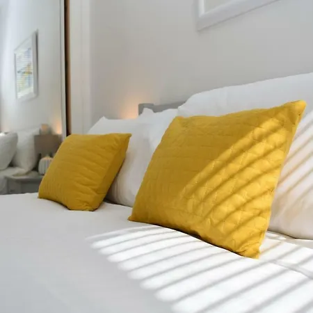 Bright And Newly Renovated 1br In Trendy Leith * Edinburgh