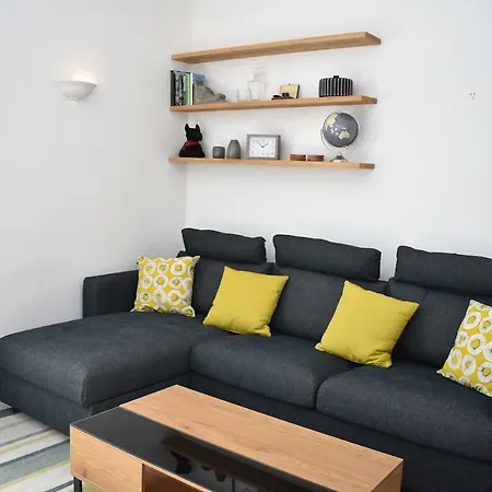 Bright And Newly Renovated 1br In Trendy Leith Daire Edinburgh