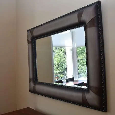 Spacious 2br Flat 10 Mins Away From City Center Edimburgo