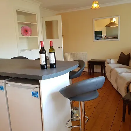 Clermiston Hill Apartment