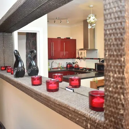 Homely, Contemporary And Bright 1br Apartment! * Edinburgh