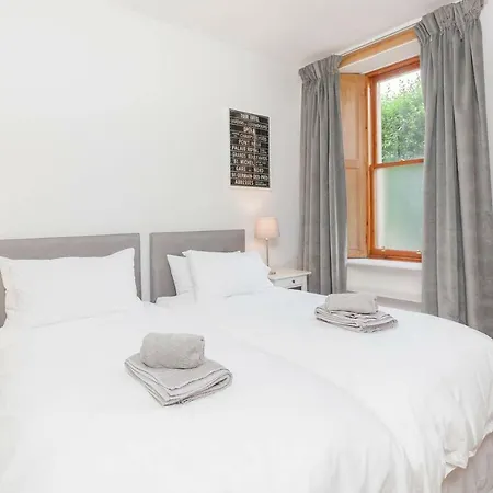 Central Main Door Cottage - Private Garden - 5 Mins From Princes Street Apartment Edinburgh