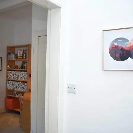 Cosy And Quirky 10 Minutes From Centre! Apartment Edinburgh