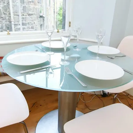 Altido Stylish & Majestic 3-bed In Stockbridge * Edimburgo