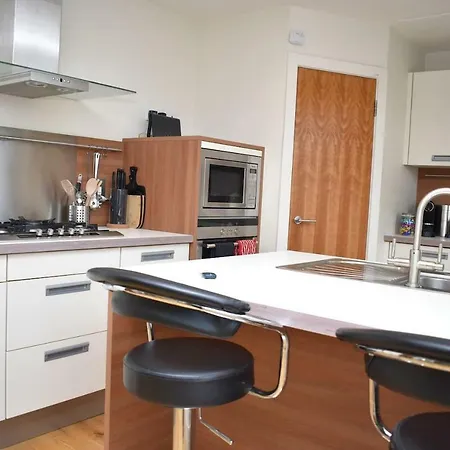 Modern And Bright Close To Princes St! 公寓 *
