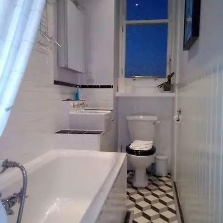 Stylish 3br Apt In Beautiful Residential Διαμέρισμα Εδιμβούργο