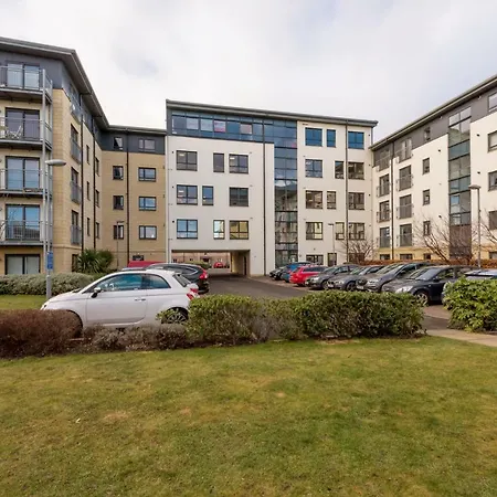 Thistle Apartment