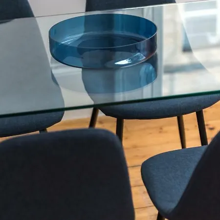 Spacious Apartment, Wifi, Nearby Free Parking Διαμέρισμα *