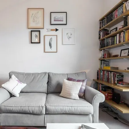 Fashionable And Spacious Portobello